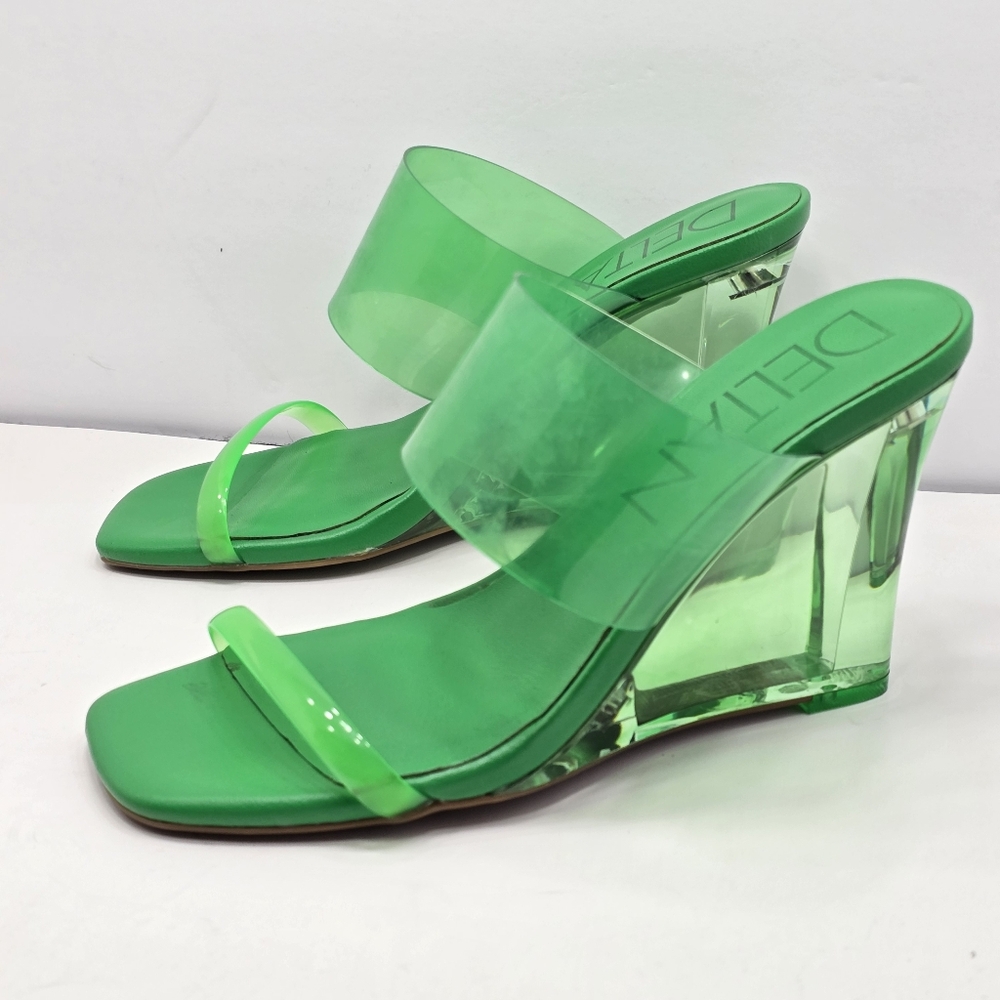 DELTAN EMMY CLEAR GREEN VINYL WEDGE SANDALS SIZE 7M